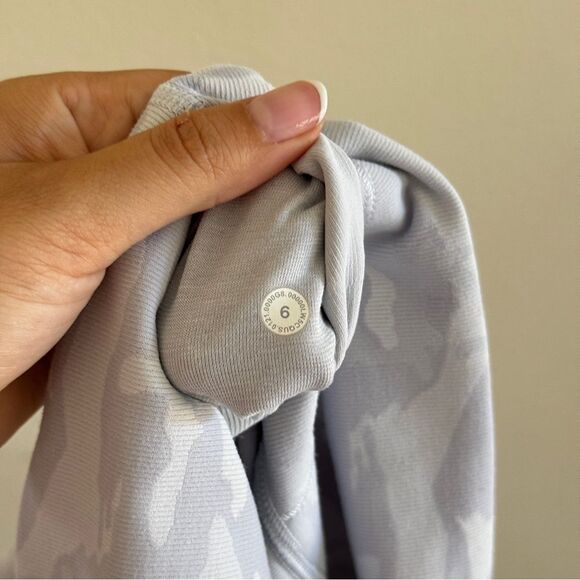 Lululemon Wunder Under High Rise Tight 25" Luxtreme Size 6 Incognito Camo White - Picture 11 of 11